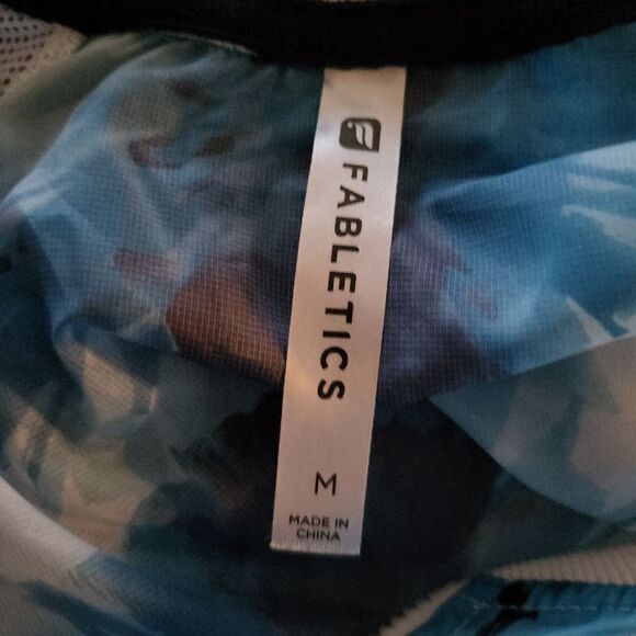 Fabletics pretty island print blue jacket - Picture 9 of 10